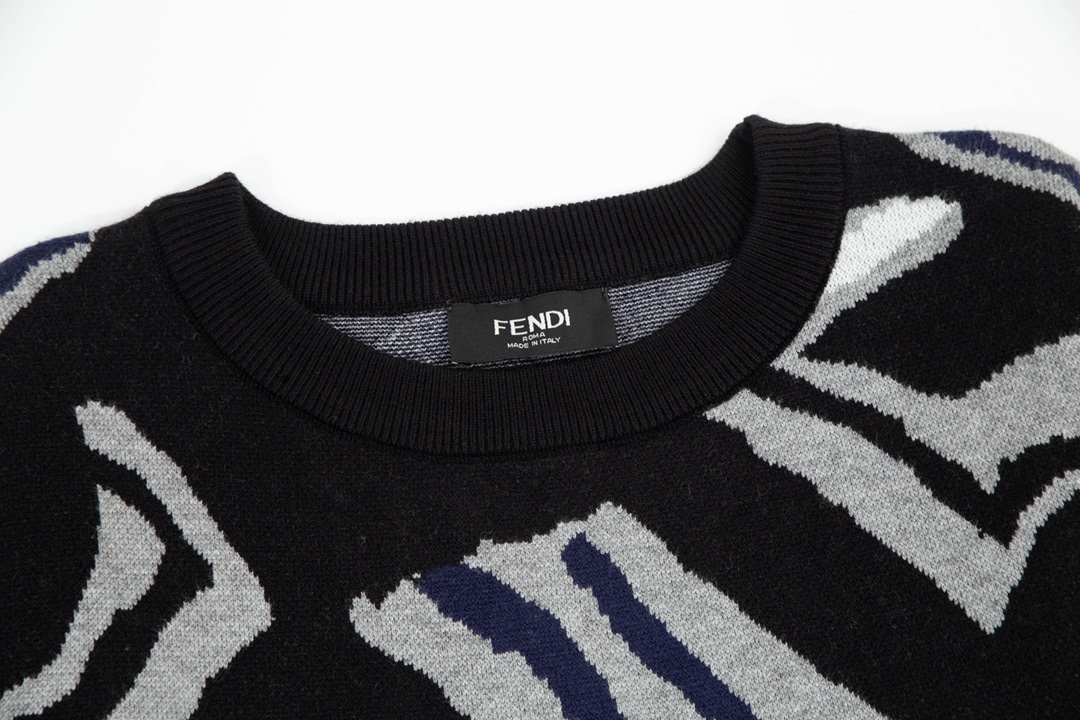 【FENDI 公式旗艦店】フェンディ   セーター好評に付き再入荷！ 240929