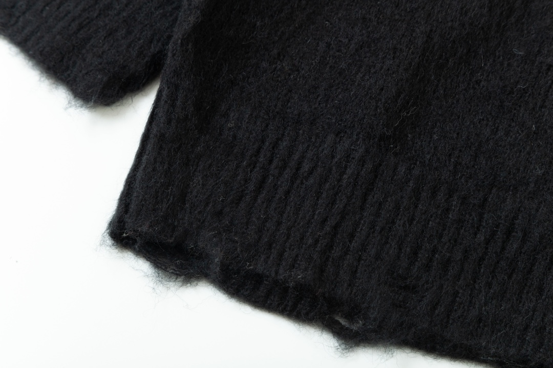 【YSL SAINT LAURENT  公式旗艦店】サンローラン  セーター好評に付き再入荷！