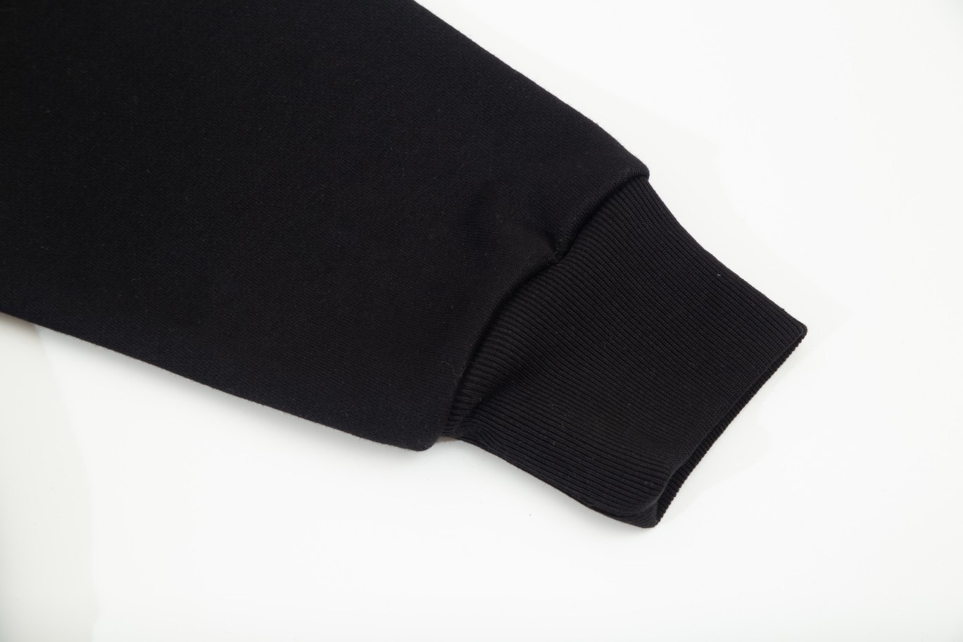 【BALENCIAGA 公式旗艦店】バレンシアガ 丸首の衛衣 スウェット ご好評に付き再入荷！