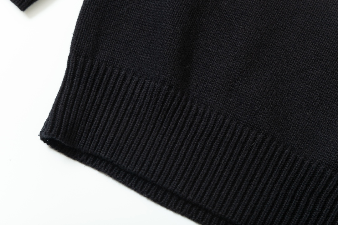 【CELINE  公式旗艦店】セリーヌ  セーター好評に付き再入荷！