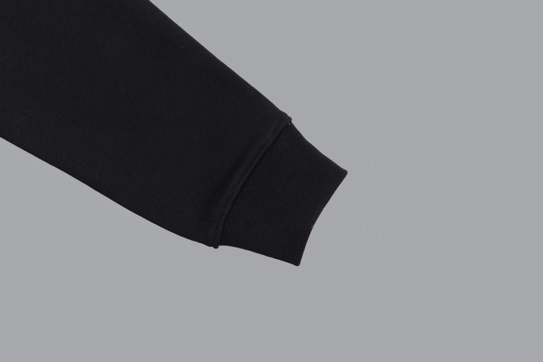 【PRADA 公式旗艦店】プラダ パーカー スウェット ご好評に付き再入荷！