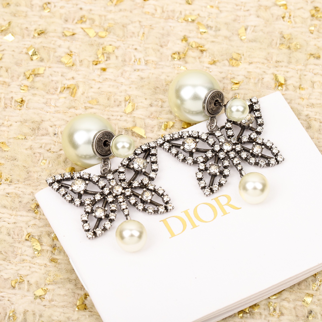 【DIOR】ディオール  ファッションスタイルのイヤリング