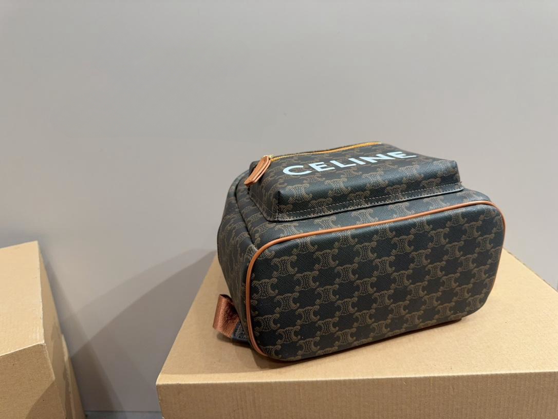 【CELINE 公式旗艦店】セリーヌ リュックサック当日出荷 好評に付き再入荷！26*32CM