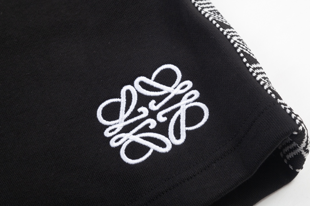 【LOEWE 公式旗艦店】ロエベ    ショートパンツ  ご好評に付き再入荷！