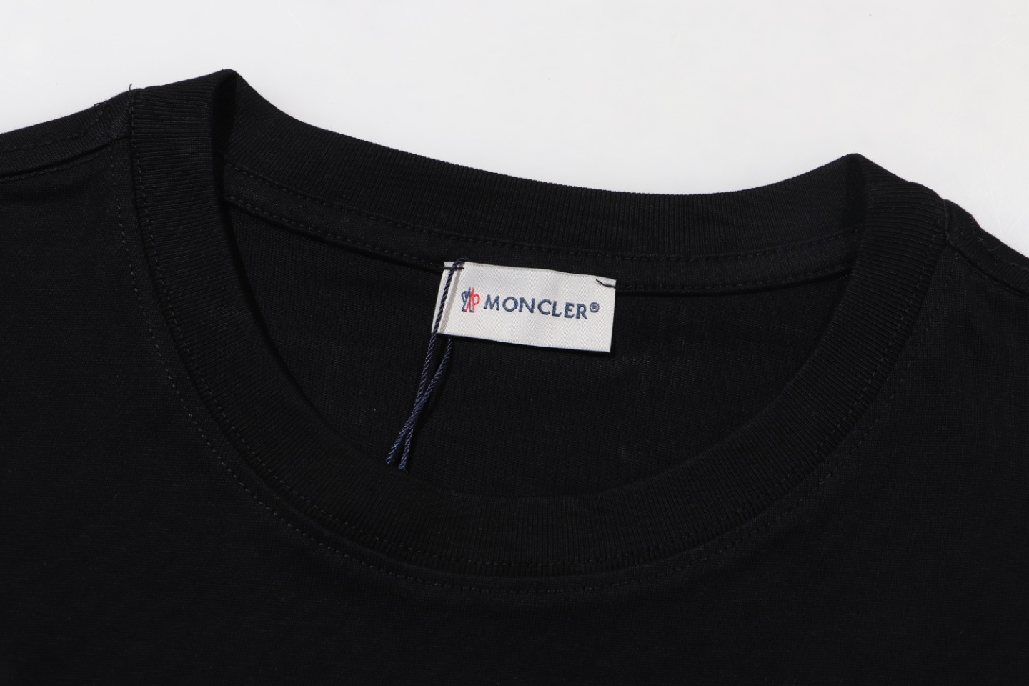 【MONCLER  公式旗艦店】モンクレール   Tシャツご好評に付き再入荷！