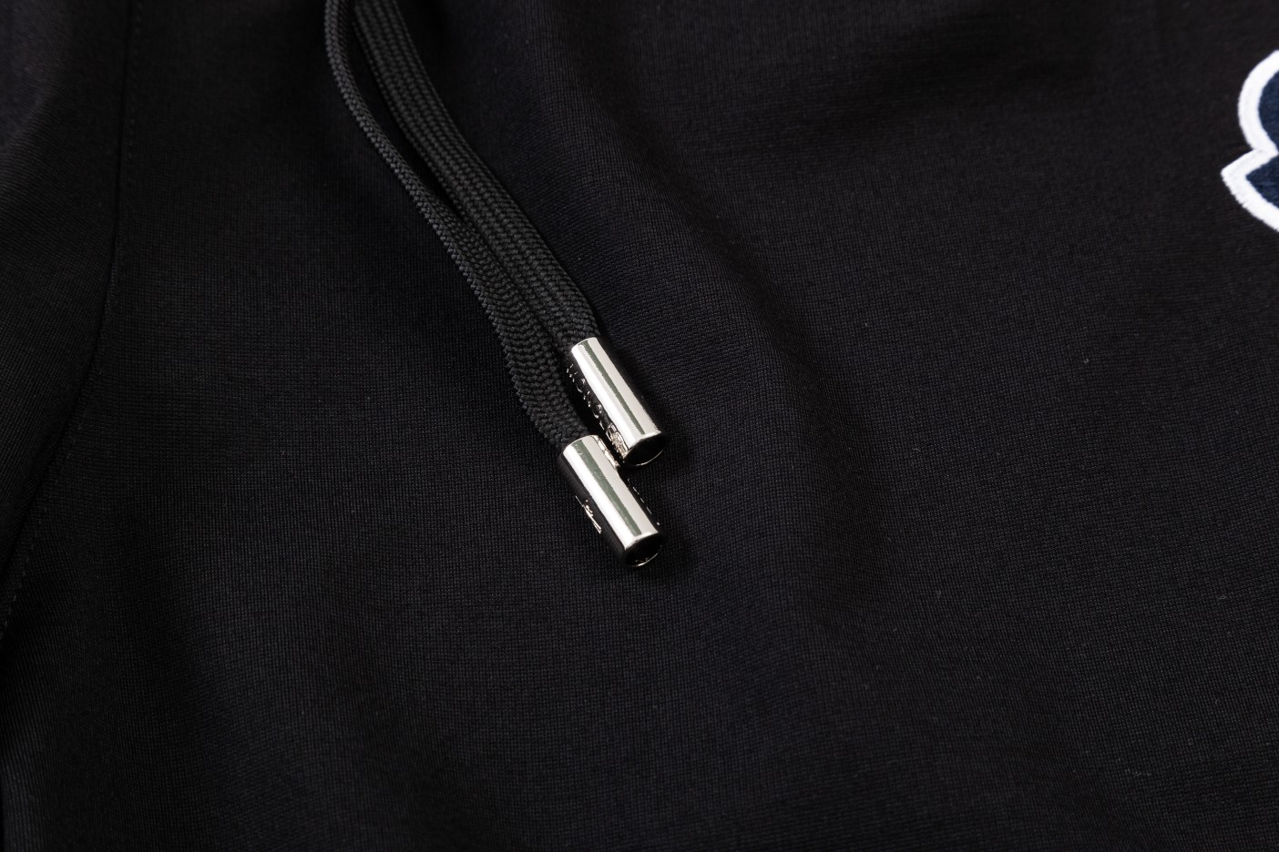 【MONCLER  公式旗艦店】モンクレール  ショートパンツ  ご好評に付き再入荷！