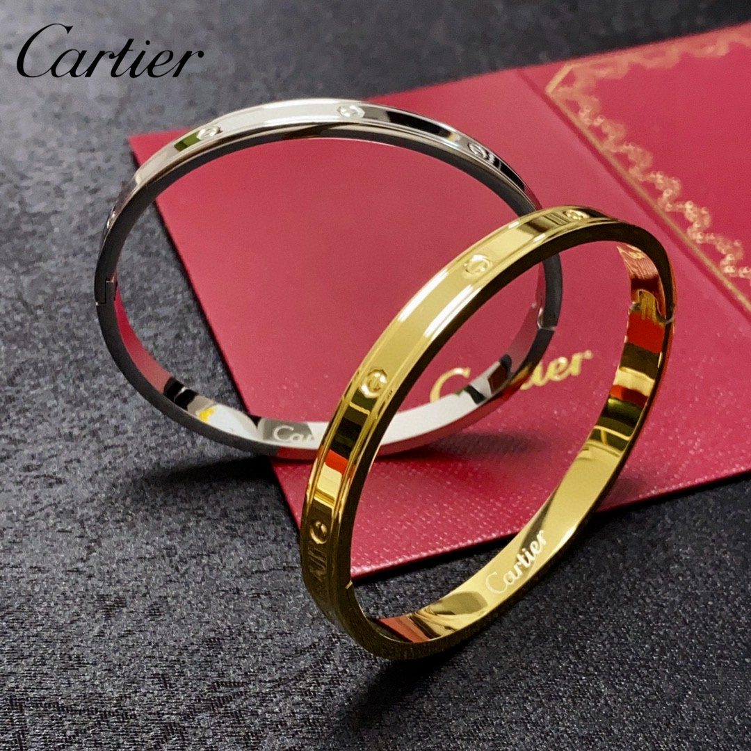 【CARTIER】ブレスレット、ファッションシンプルなスタイル 240729