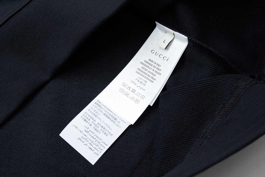 【GUCCI  公式旗艦店】グッチ  丸首の衛衣 スウェットご好評に付き再入荷 240816