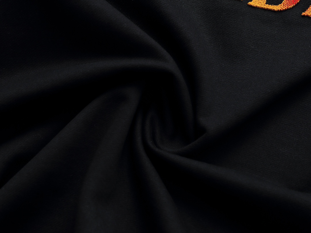 【PRADA 公式旗艦店】プラダ  丸首の衛衣 スウェットご好評に付き再入荷 240925