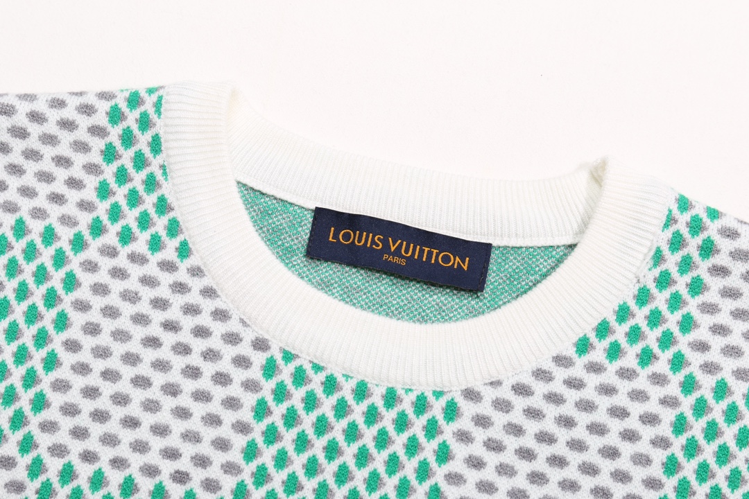 【LOUIS VUITTON 公式旗艦店】ルイヴィトン  セーター好評に付き再入荷！ 240927