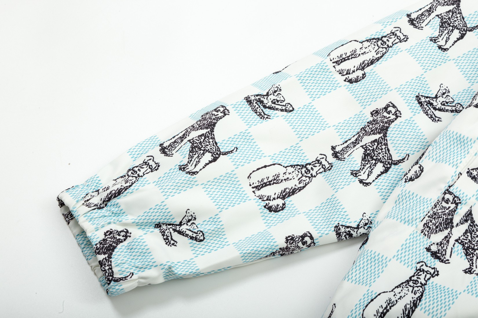 【LOUIS VUITTON 公式旗艦店】ルイヴィトン  ジャケット着 ご好評に付き再入荷！241021