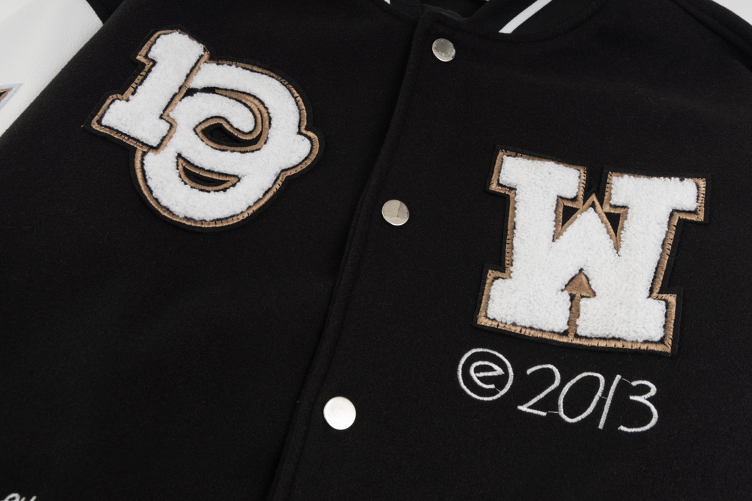 【OFF-WHITE  公式旗艦店】オフホワイト  野球着  ジャケット着ご好評に付き再入荷！241023