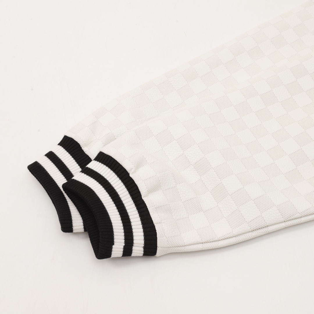 LV【LOUIS VUITTON  公式旗艦店】ルイヴィトン   ジャケット着ご好評に付き再入荷！241024