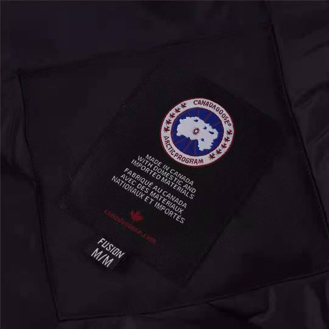 【Canada Goose  公式旗艦店】 カナダグース  ダウンジャケット ご好評に付き再入荷！241024