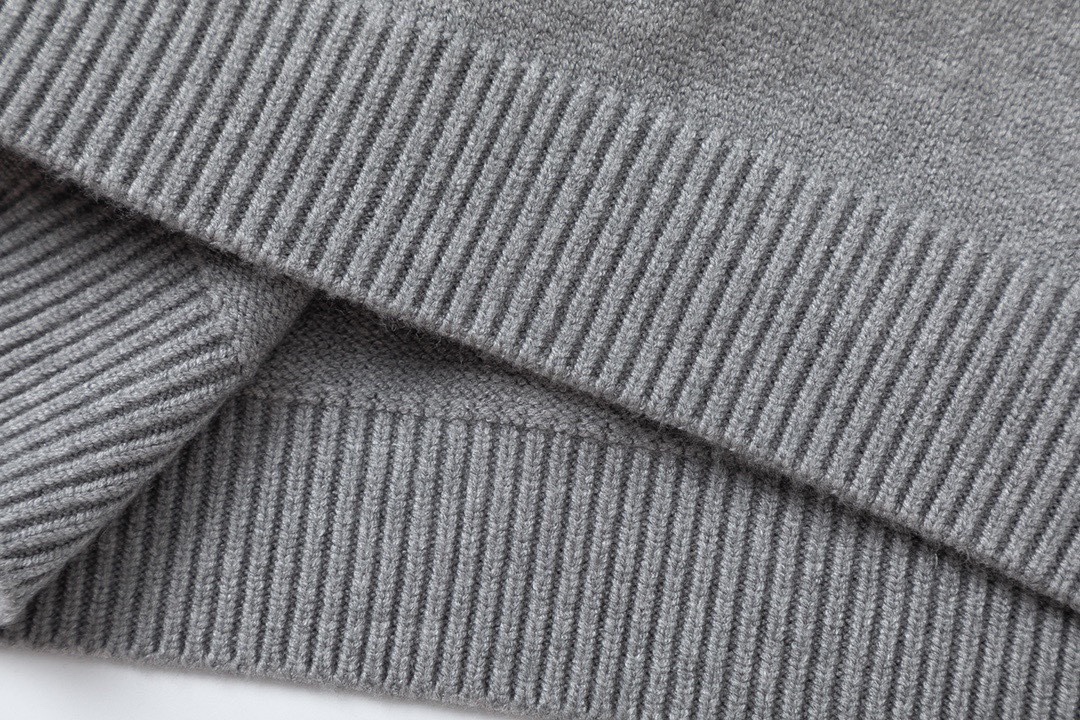 【CHROME HEARTS  公式旗艦店】クロムハーツ  セーター好評に付き再入荷！ 241030