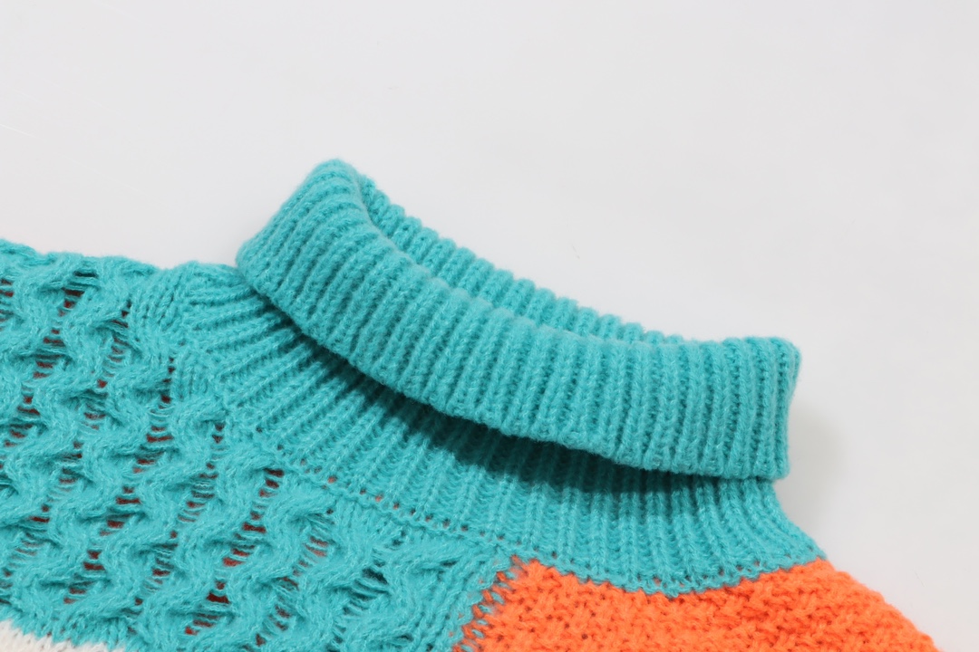 【LOEWE  公式旗艦店】ロエベ セーター好評に付き再入荷！ 241031