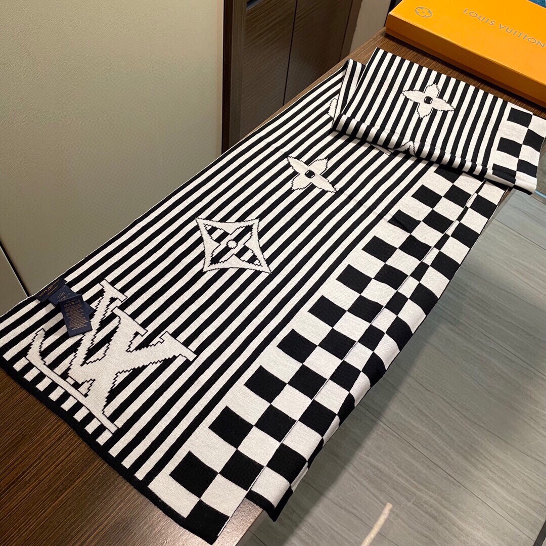 【LV LOUIS VUITTON ルイ·ヴィトン】 スカーフ 30*180cm  241107