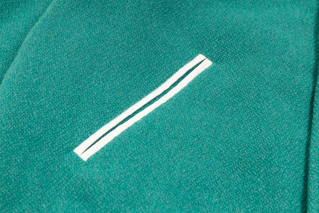 【YSL SAINT LAURENT  公式旗艦店】サンローラン   ジャケット着 好評に付き再入荷！241113