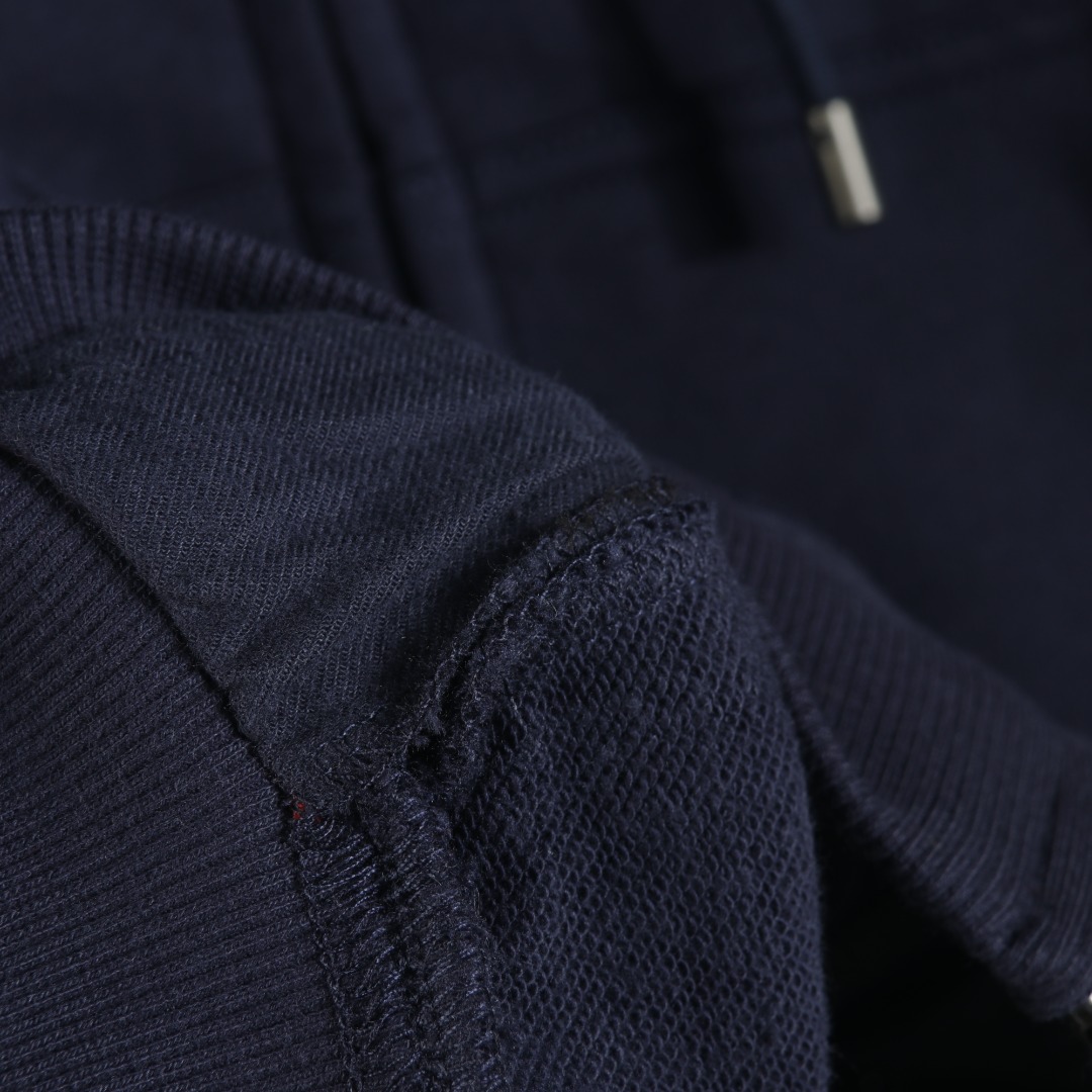 【BURBERRY  公式旗艦店】バーバリー パーカースウェットご好評に付き再入荷！