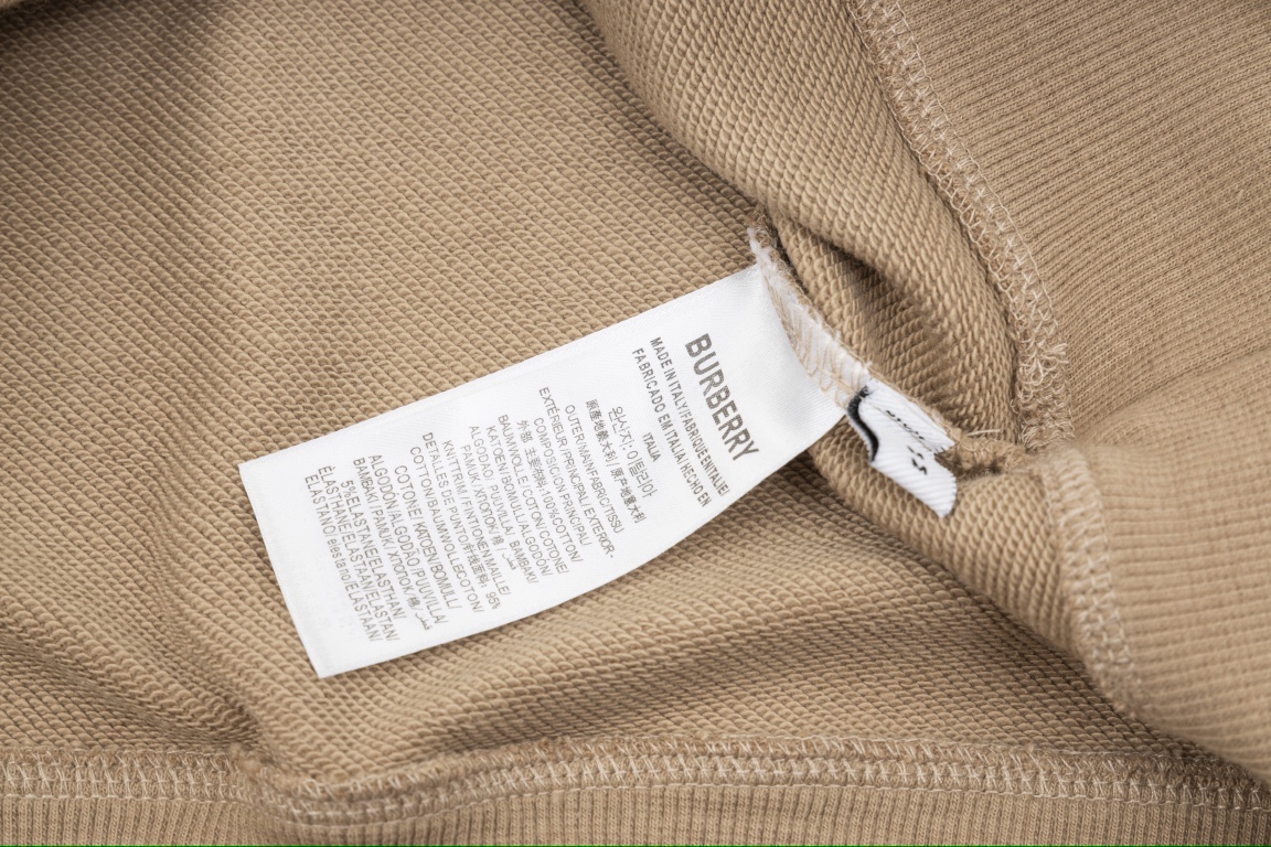 【BURBERRY  公式旗艦店】バーバリー パーカースウェットご好評に付き再入荷！241113