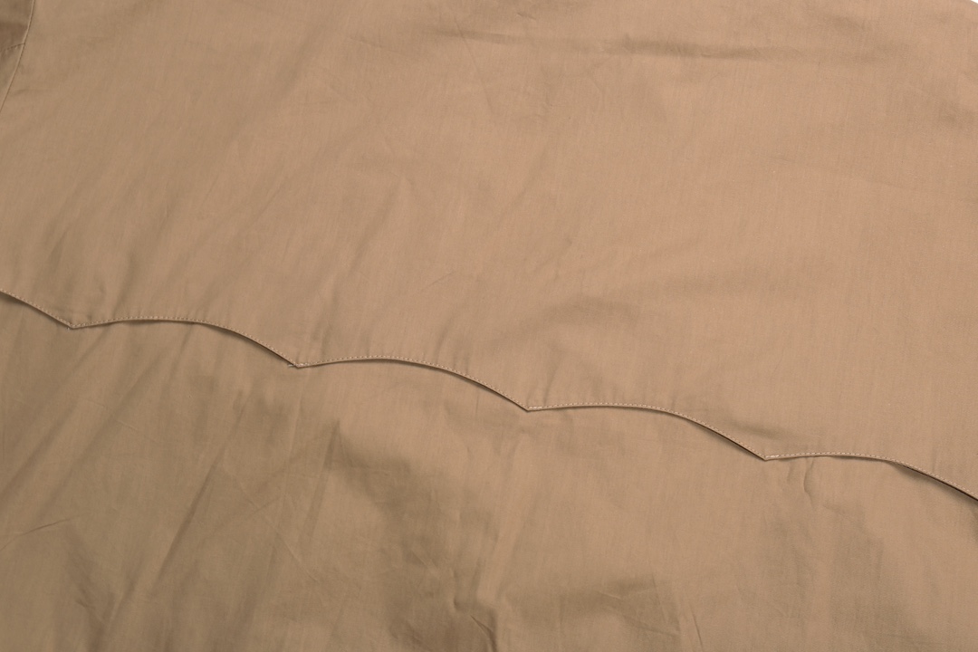 【Miumiu 公式旗艦店】 ミュウミュウ   ジャケット着  スウェット ご好評に付き再入荷！241122