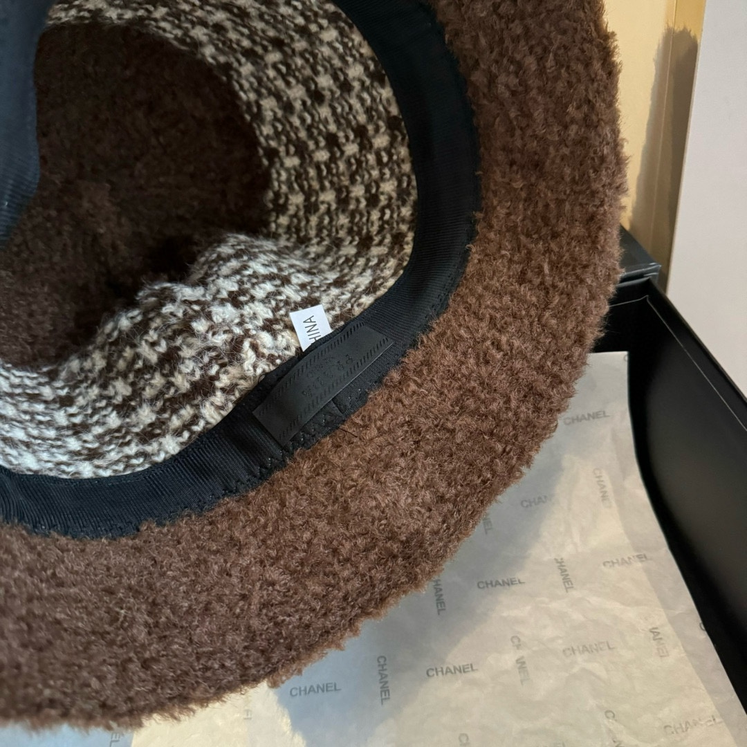 PRADA (プラダ)フィッシャーマンズハット  241125