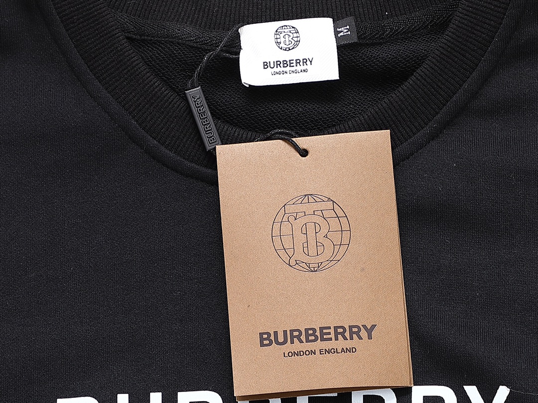 【BURBERRY 公式旗艦店】バーバリー  丸首の衛衣 スウェット ご好評に付き再入荷！