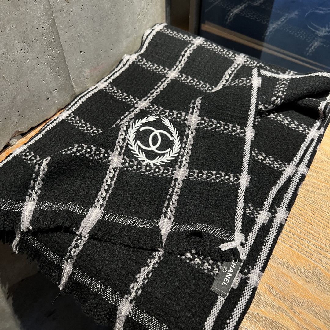 【CHANEL  シャネル 】スカーフ30*135CM