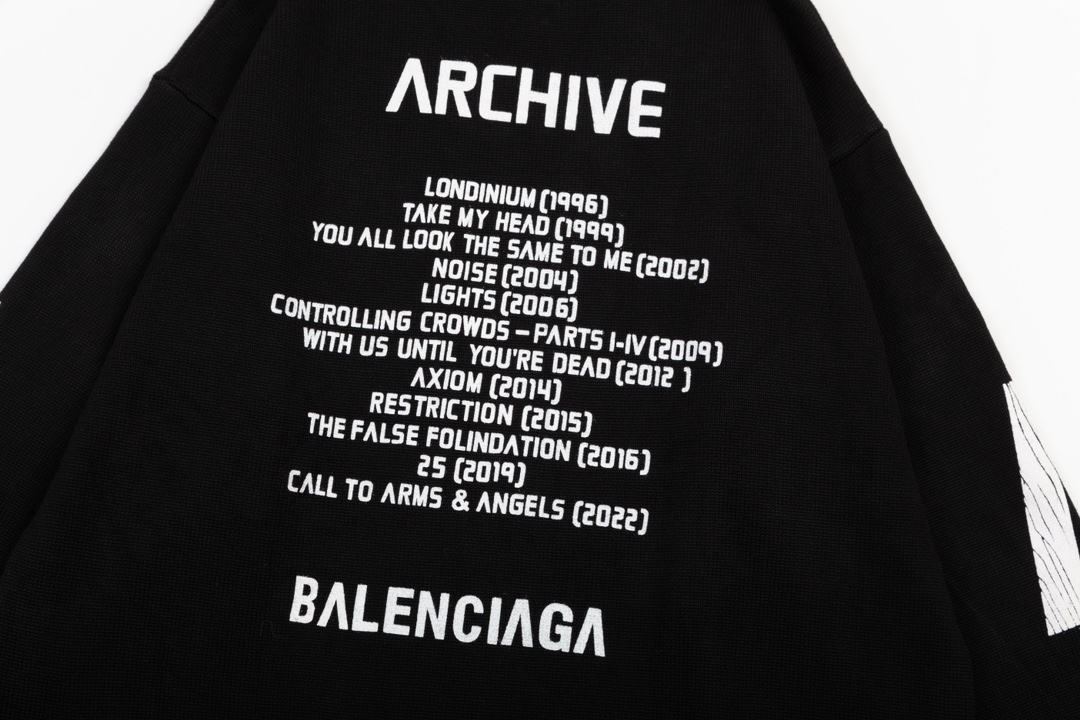 【BALENCIAGA 公式旗艦店】バレンシアガ  セーター好評に付き再入荷！
