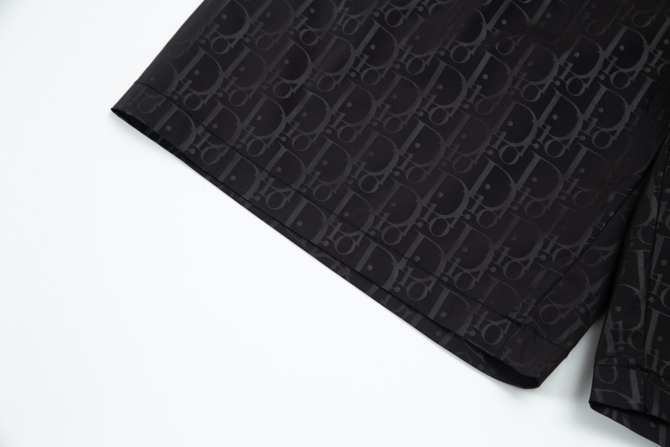 【DIOR  公式旗艦店】ディオール   ショートパンツ  ご好評に付き再入荷！