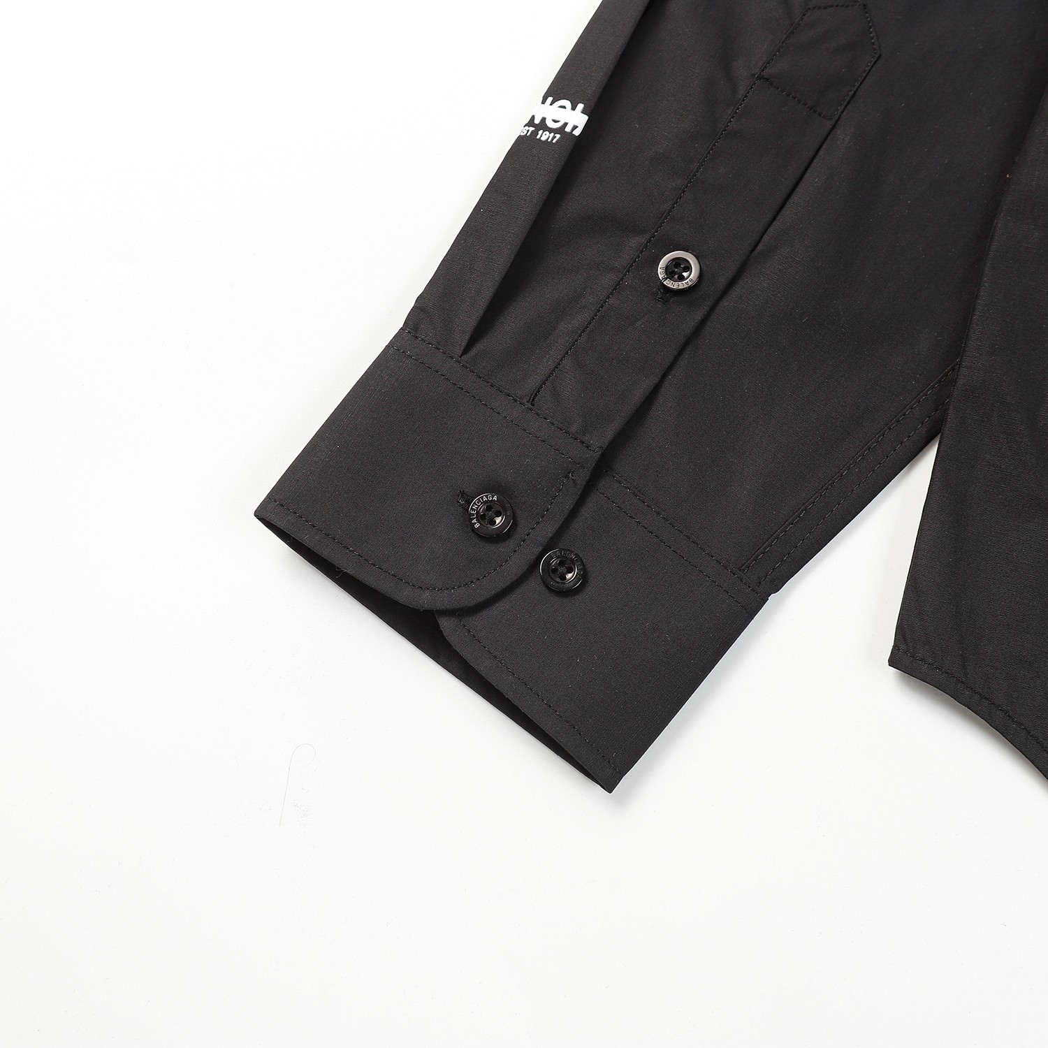 【BALENCIAGA 公式旗艦店】バレンシアガ  シャツ  ご好評に付き再入荷 240715