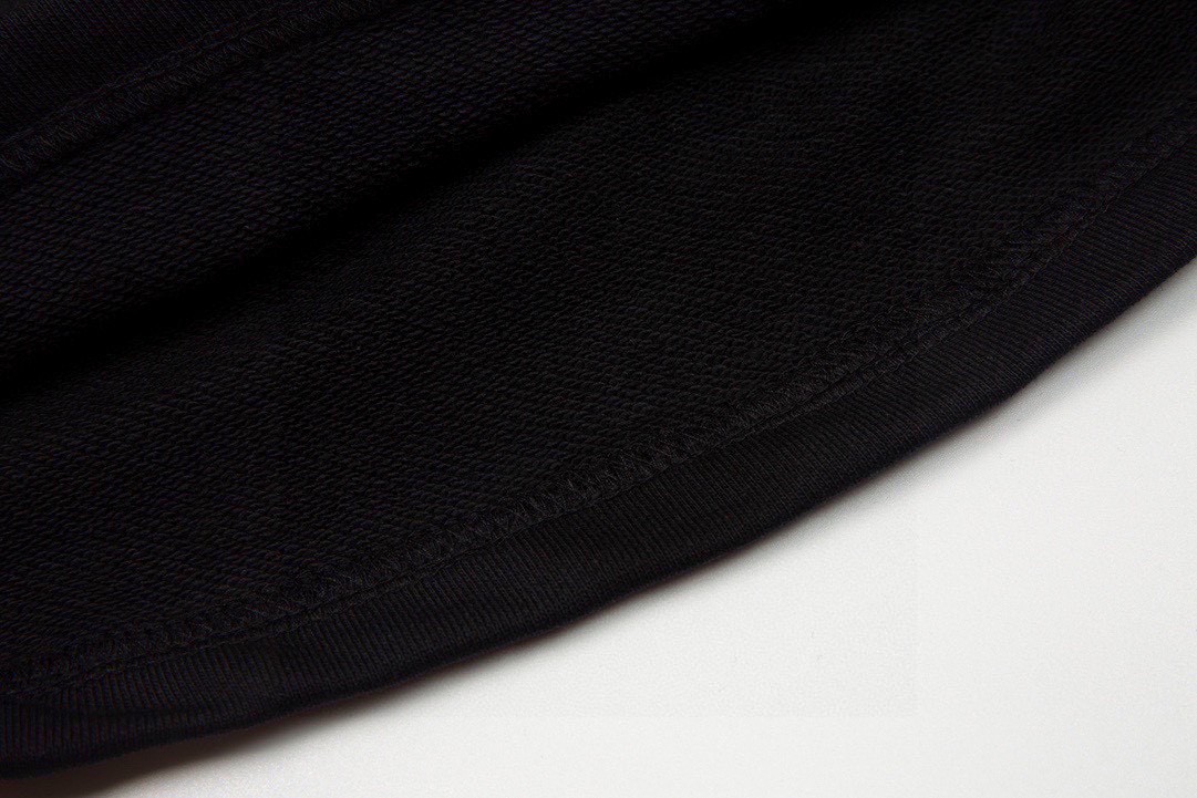 【LOEWE 公式旗艦店】ロエベ  ショートパンツご好評に付き再入荷 240717