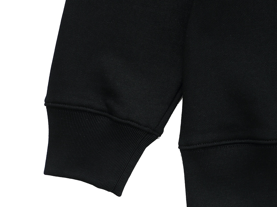 【BURBERRY  公式旗艦店】バーバリー 丸首の衛衣  パーカー ウェットご好評に付き再入荷  240809