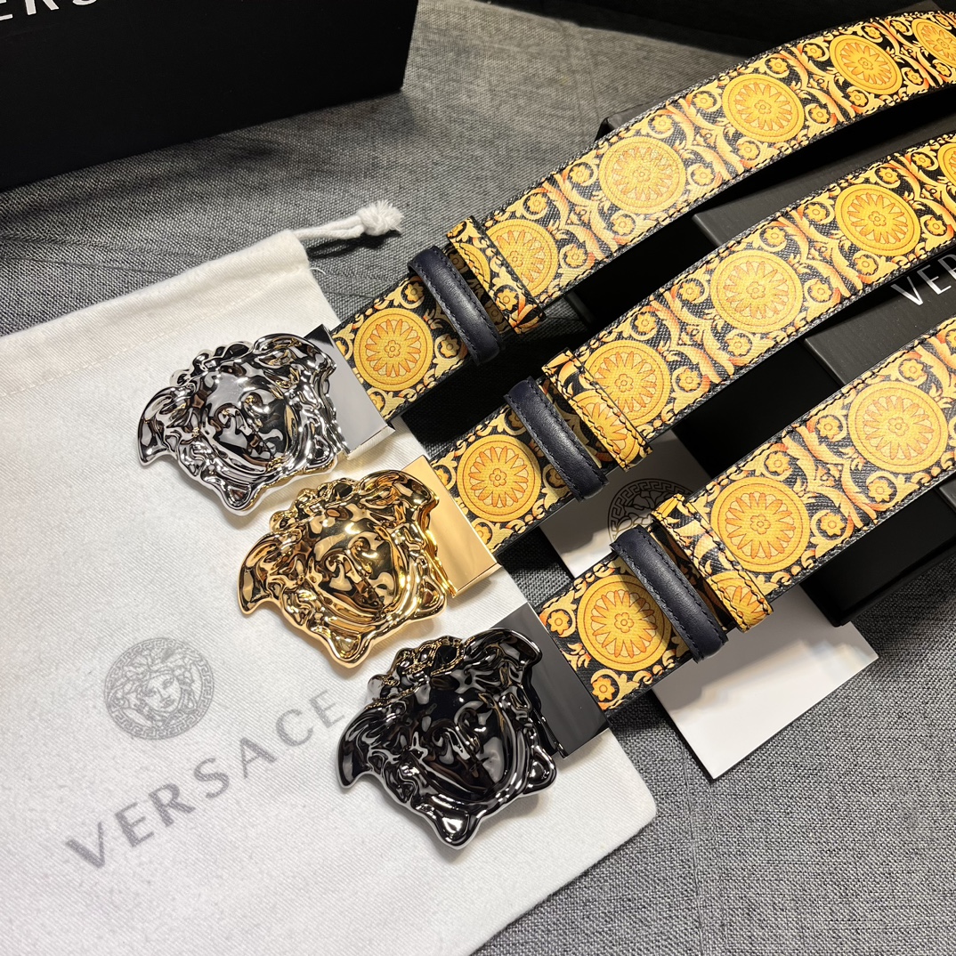 【VERSACE】(ヴェルサーチ) 4cmベルト メンズ 240912