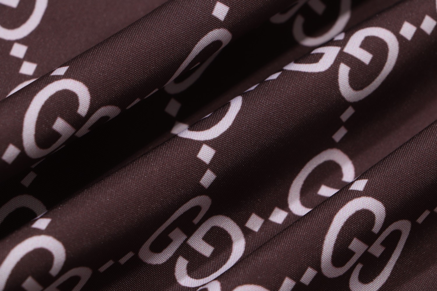 【GUCCI】グッチ ジャケット着  ご好評に付き再入荷！240921