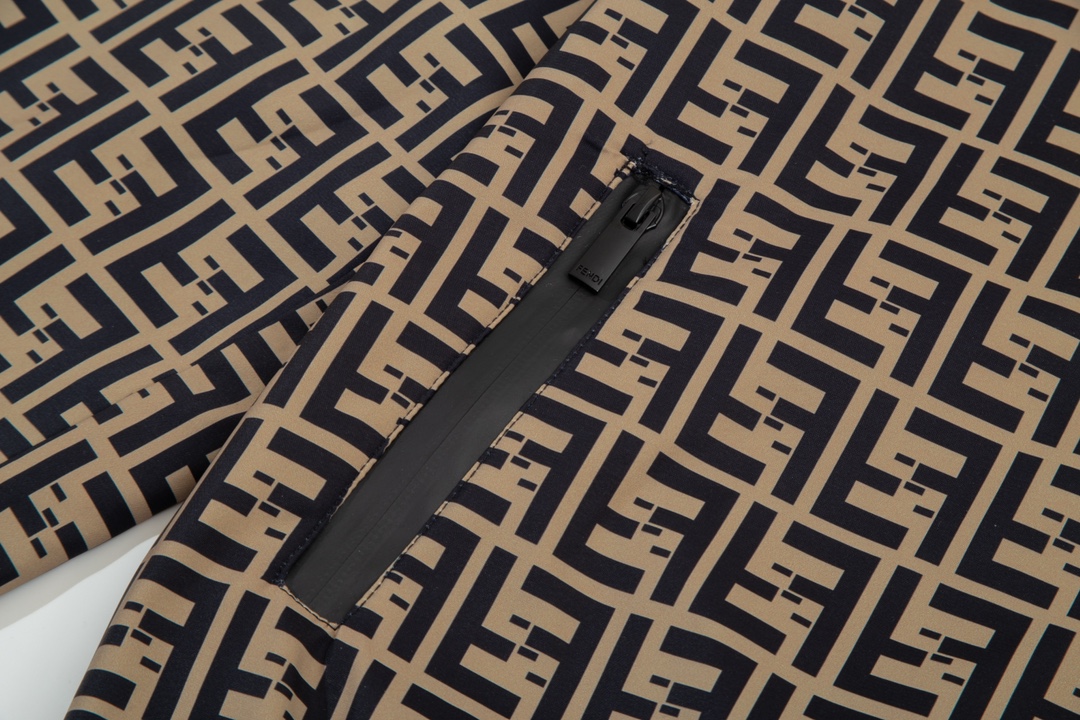 【FENDI】フェンディ ジャケット着ご好評に付き再入荷！240923