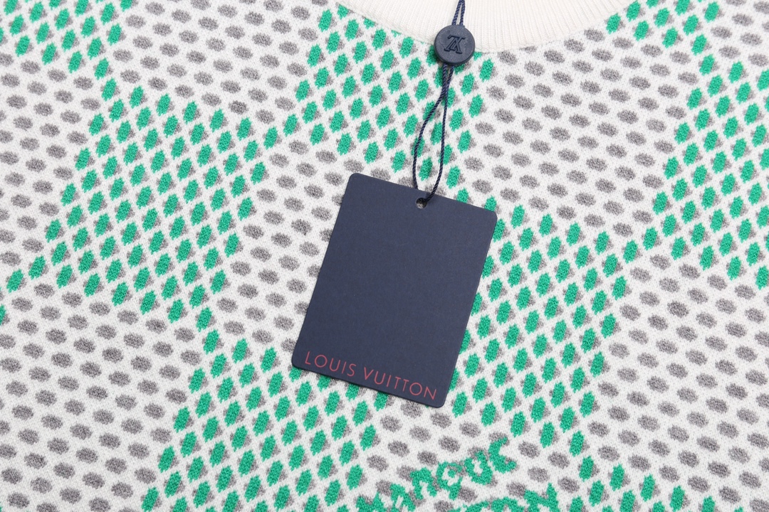 【LOUIS VUITTON 公式旗艦店】ルイヴィトン  セーター好評に付き再入荷！ 240927