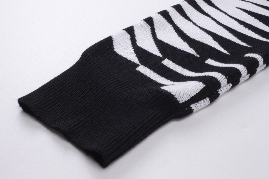 【LOUIS VUITTON 公式旗艦店】ルイヴィトン  セーター好評に付き再入荷！ 240927