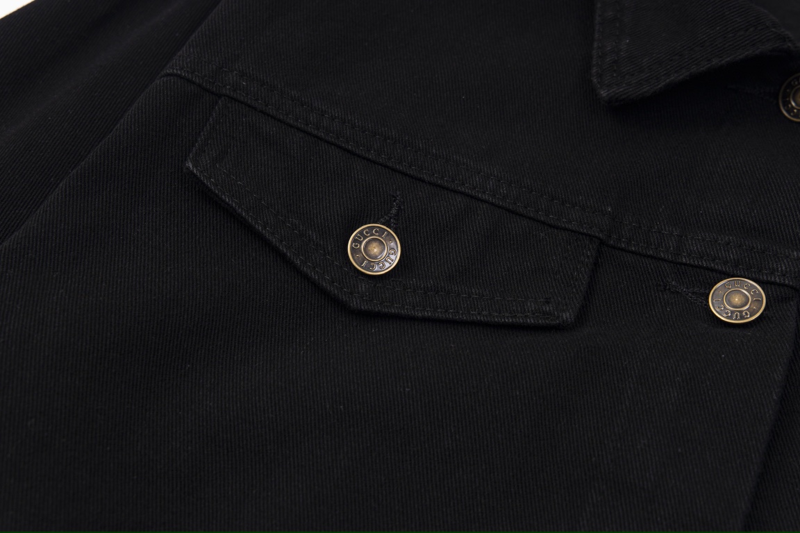 【GUCCI  公式旗艦店】グッチ  ジャケット着 ご好評に付き再入荷！241021