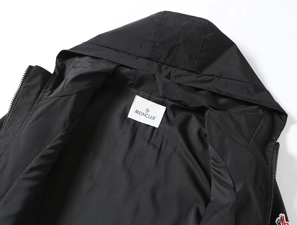 【GUCCI  公式旗艦店】グッチ  ジャケット着 ご好評に付き再入荷！241021