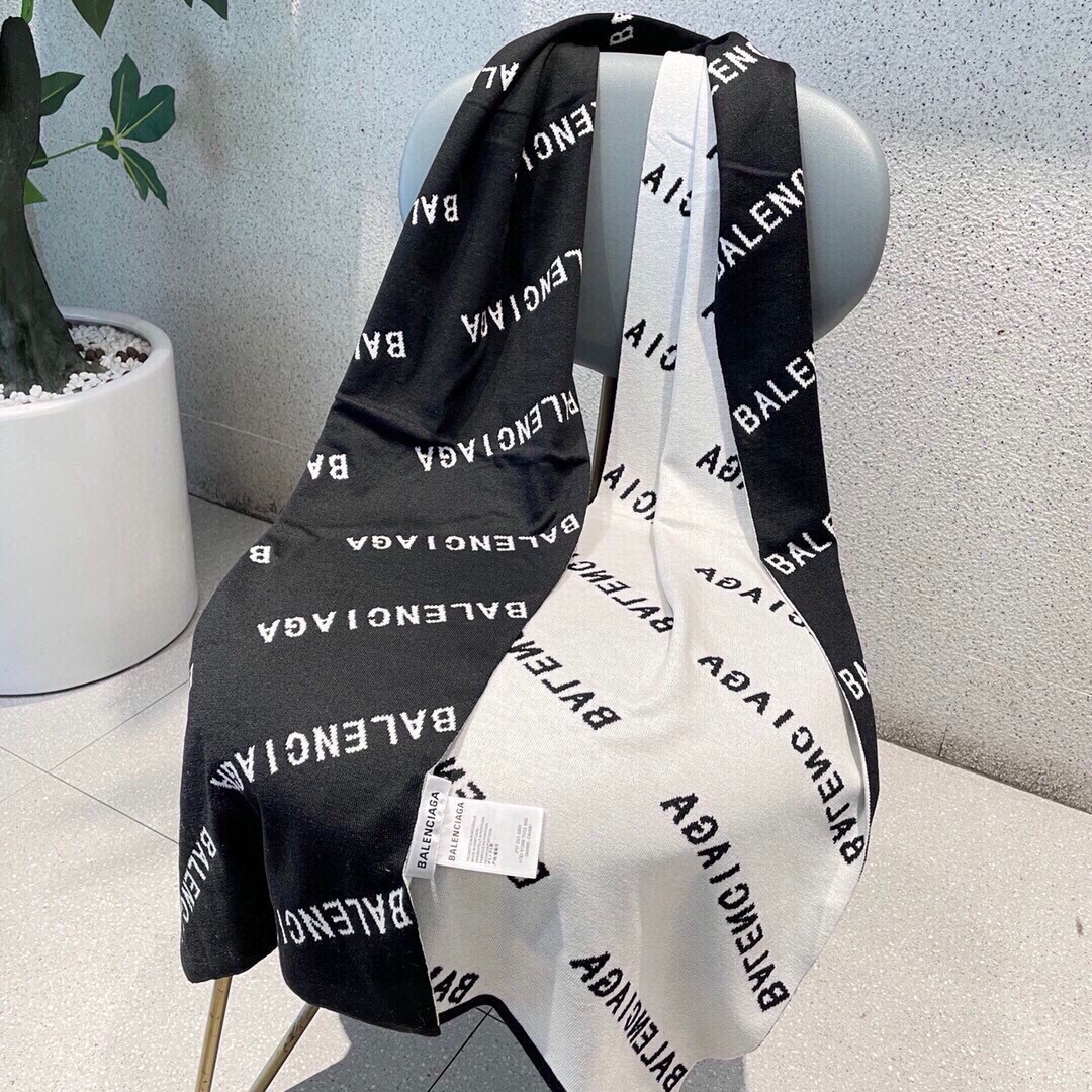 【BALENCIAGA   バレンシアガ】スカーフ32*180CM  241109