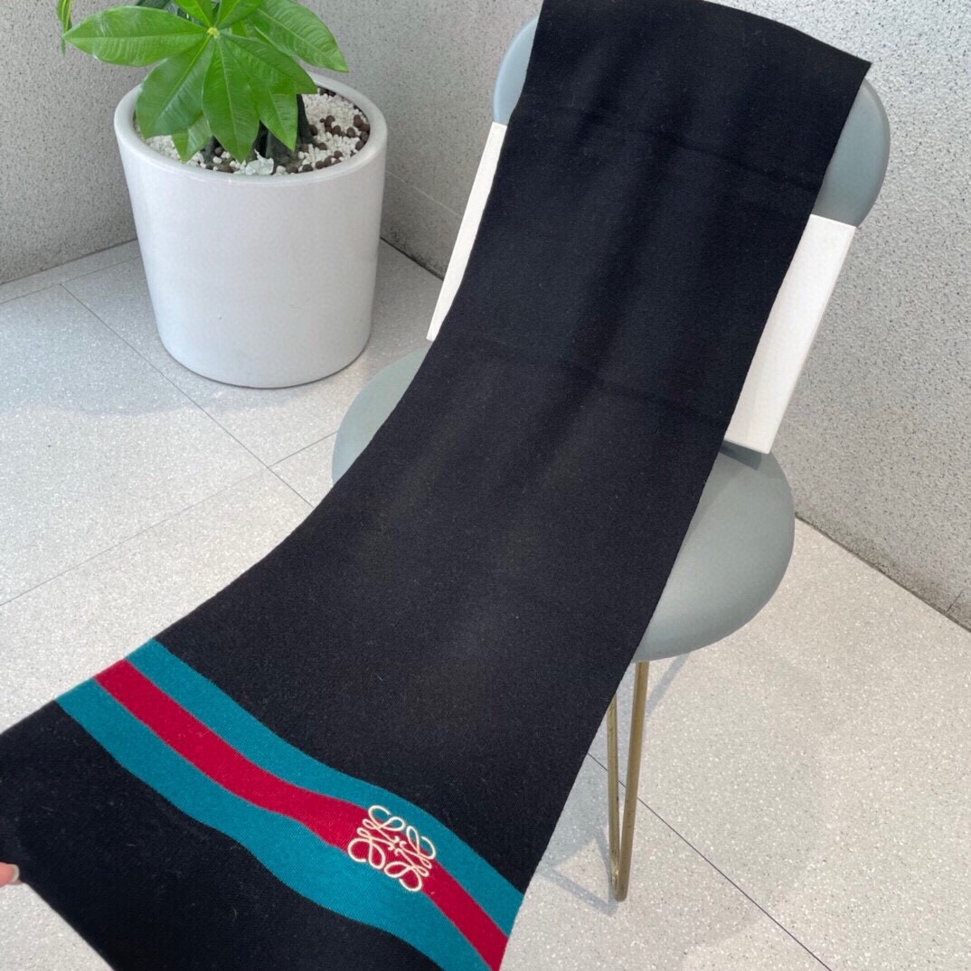 【LOEWE ロエベ】スカーフ180*32CM   241109