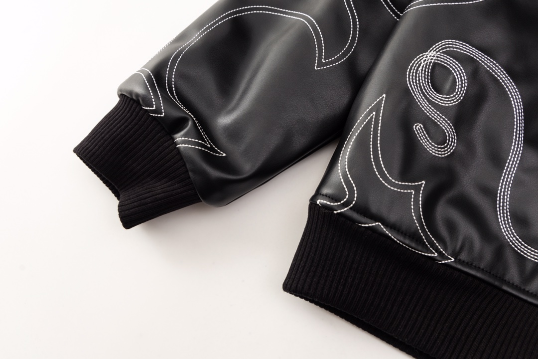 【LOUIS VUITTON  公式旗艦店】ルイヴィトン  ジャケット着ご好評に付き再入荷！241111