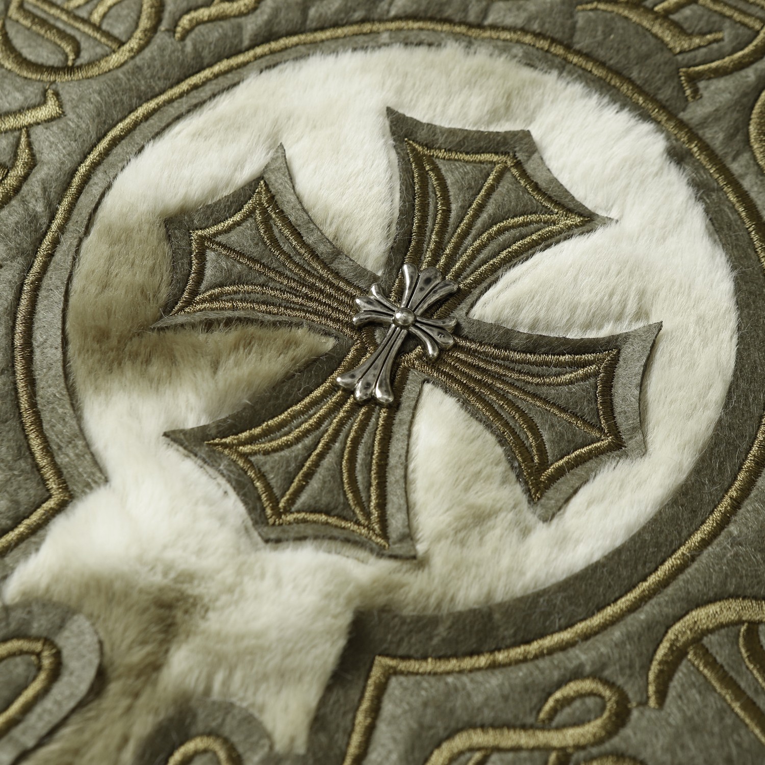 【CHROME HEARTS】クロムハーツ    ジャケット着ご好評に付き再入荷！241023