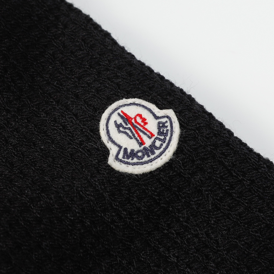 【MONCLER 公式旗艦店】モンクレール  ダウンジャケット好評に付き再入荷！ 241113