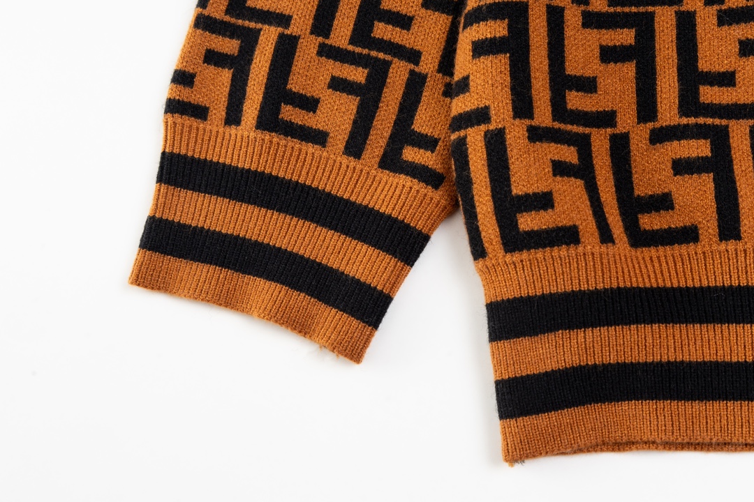 【FENDI 公式旗艦店】フェンディ   セーター好評に付き再入荷！ 241116