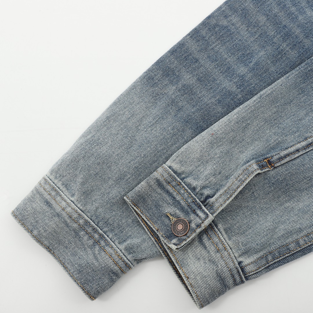 【CELINE】セリーヌ  カウボーイ服  ご好評に付き再入荷！241118