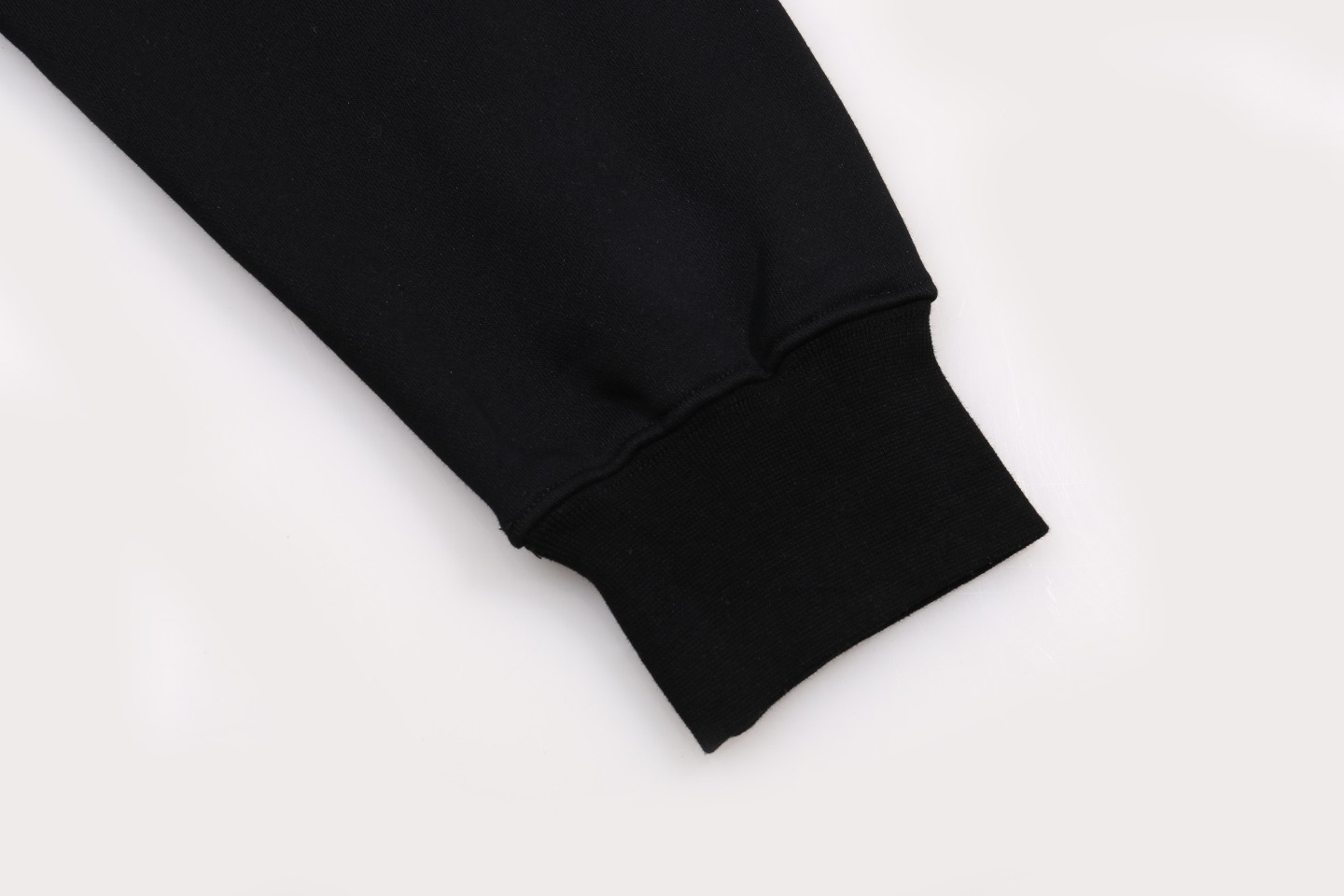 【MONCLER   公式旗艦店】モンクレール   丸首の衛衣  スウェット ご好評に付き再入荷！241120