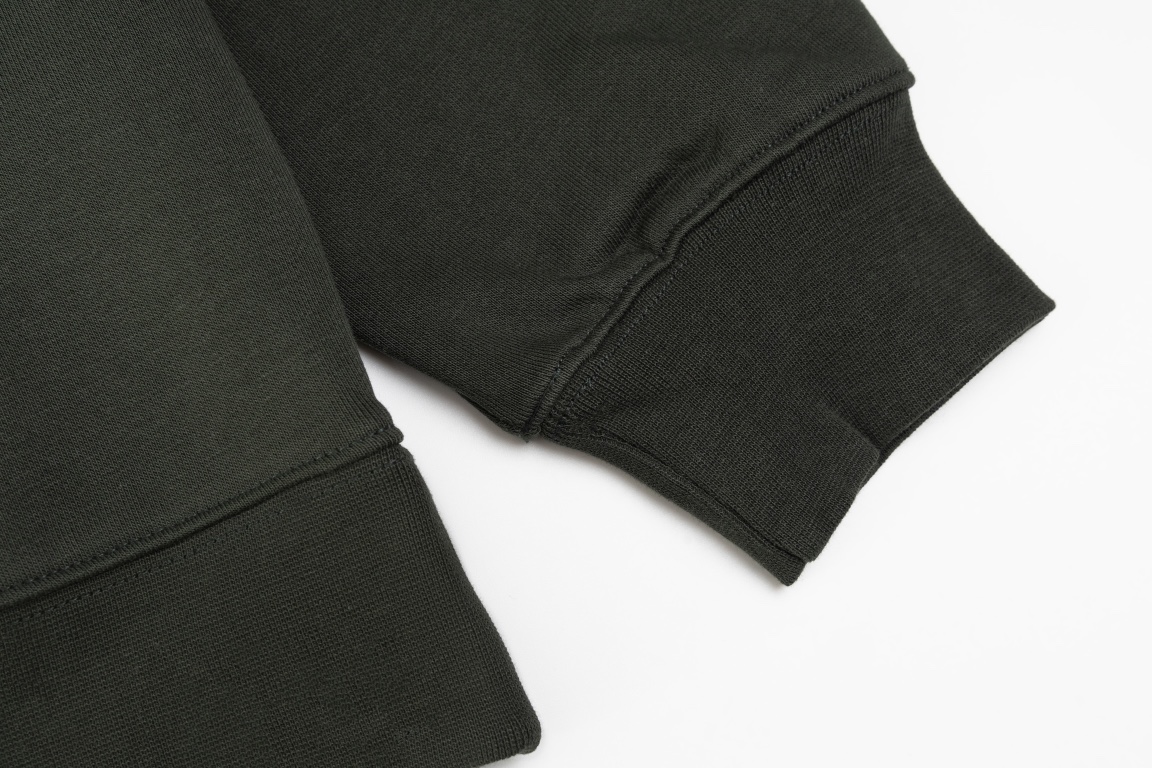 【GUCCI  公式旗艦店】グッチ  パーカー  スウェット ご好評に付き再入荷！241120