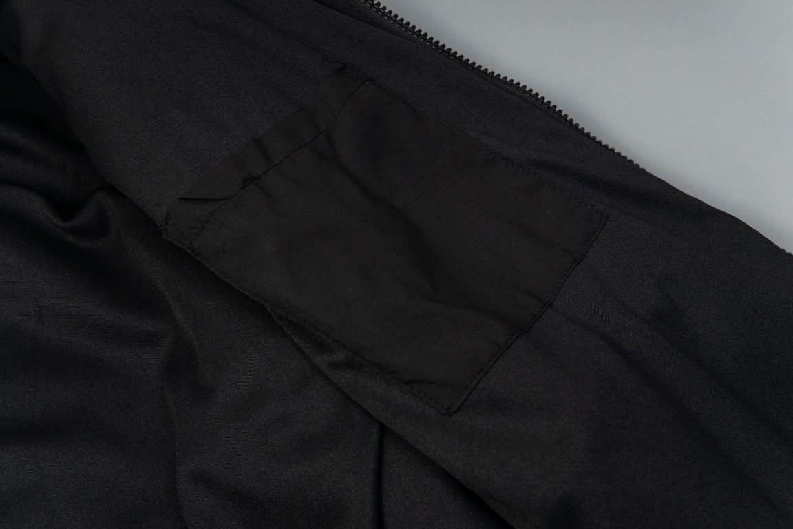 LV【LOUIS VUITTON  公式旗艦店】ルイヴィトン ジャケット着 好評に付き再入荷！241028